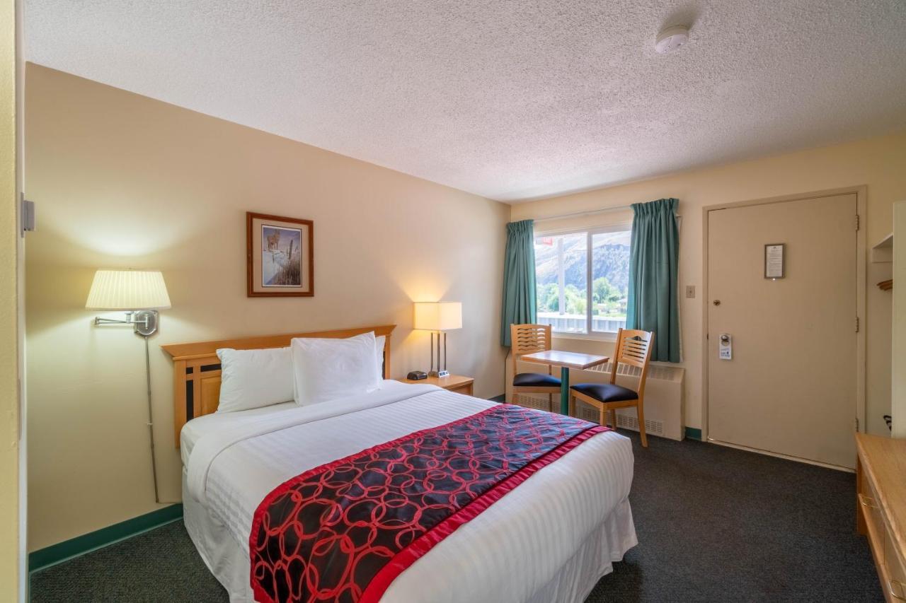 Canada'S Best Value Desert Inn & Suites Cache Creek Exterior foto