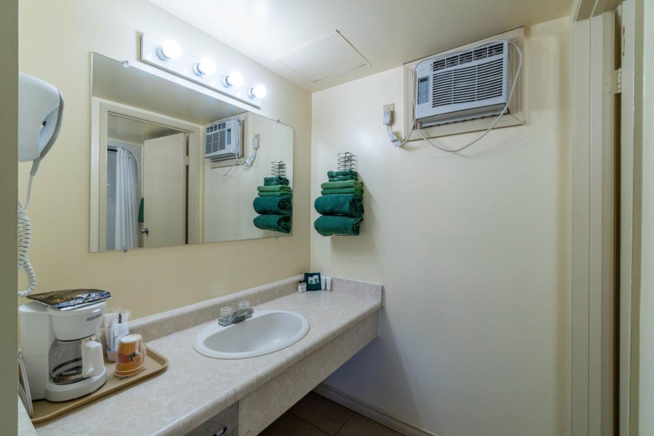 Canada'S Best Value Desert Inn & Suites Cache Creek Exterior foto